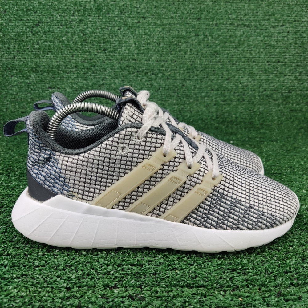 Adidas Shoes Womens 5.5 Gray Questar Flow‎ EE6945 Running Sneakers Mesh Athletic